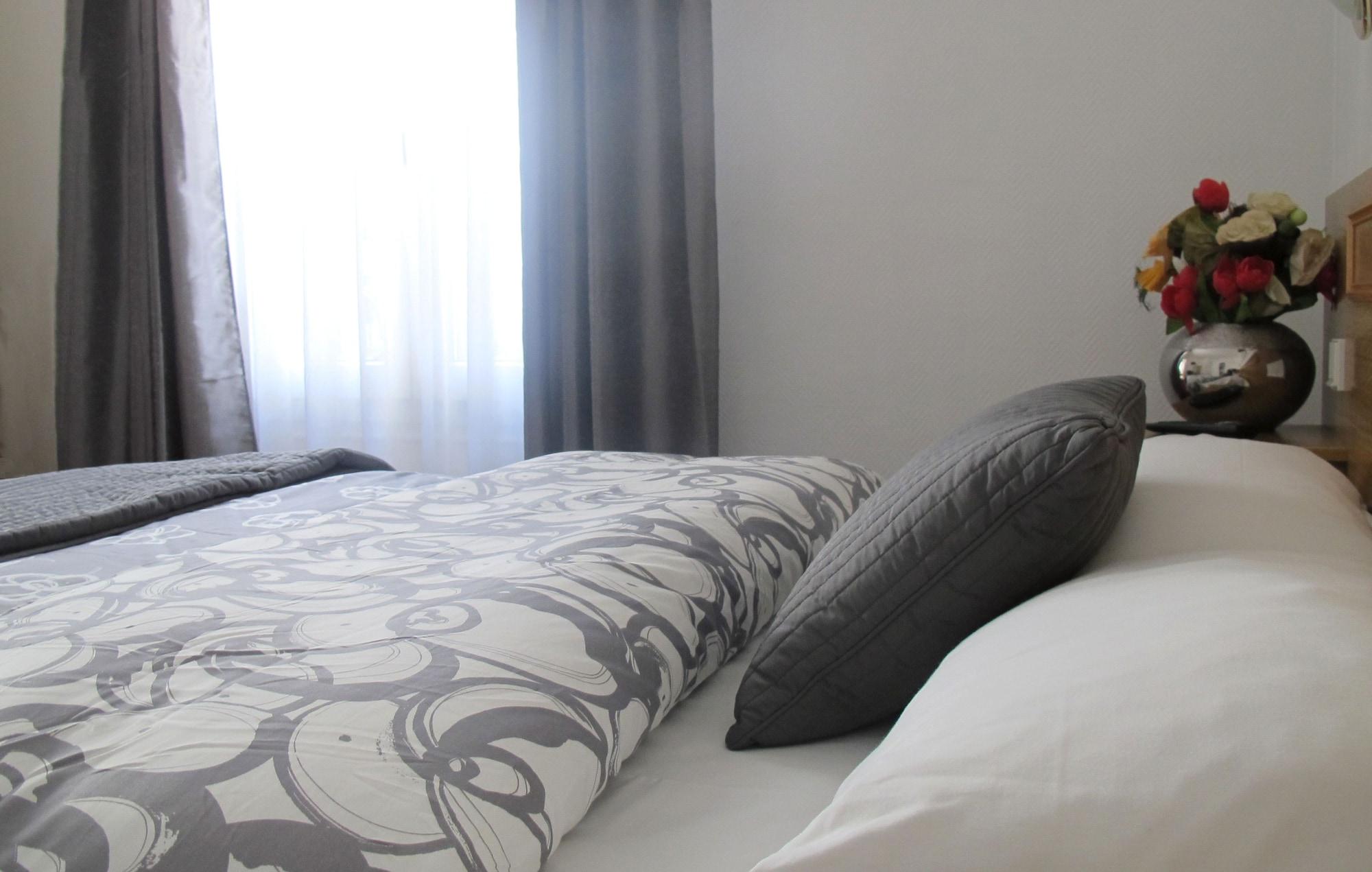 Hotel Cosy Monceau Paryż Zewnętrze zdjęcie